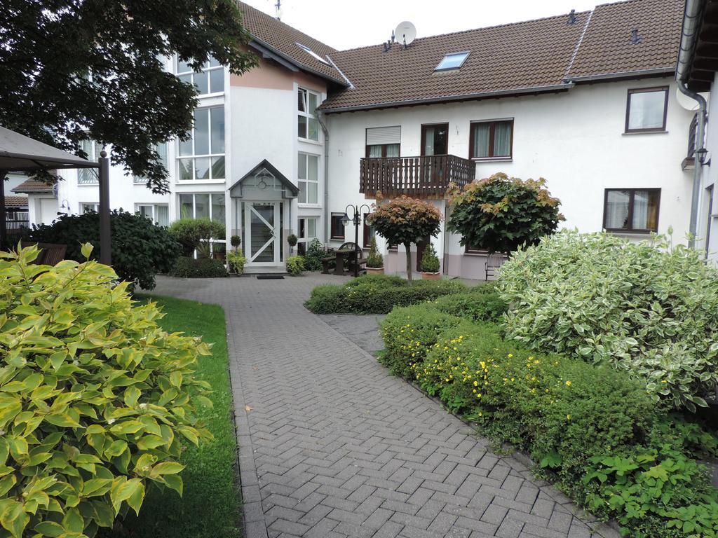 Gasthaus Weber Wiesemscheid Exterior foto